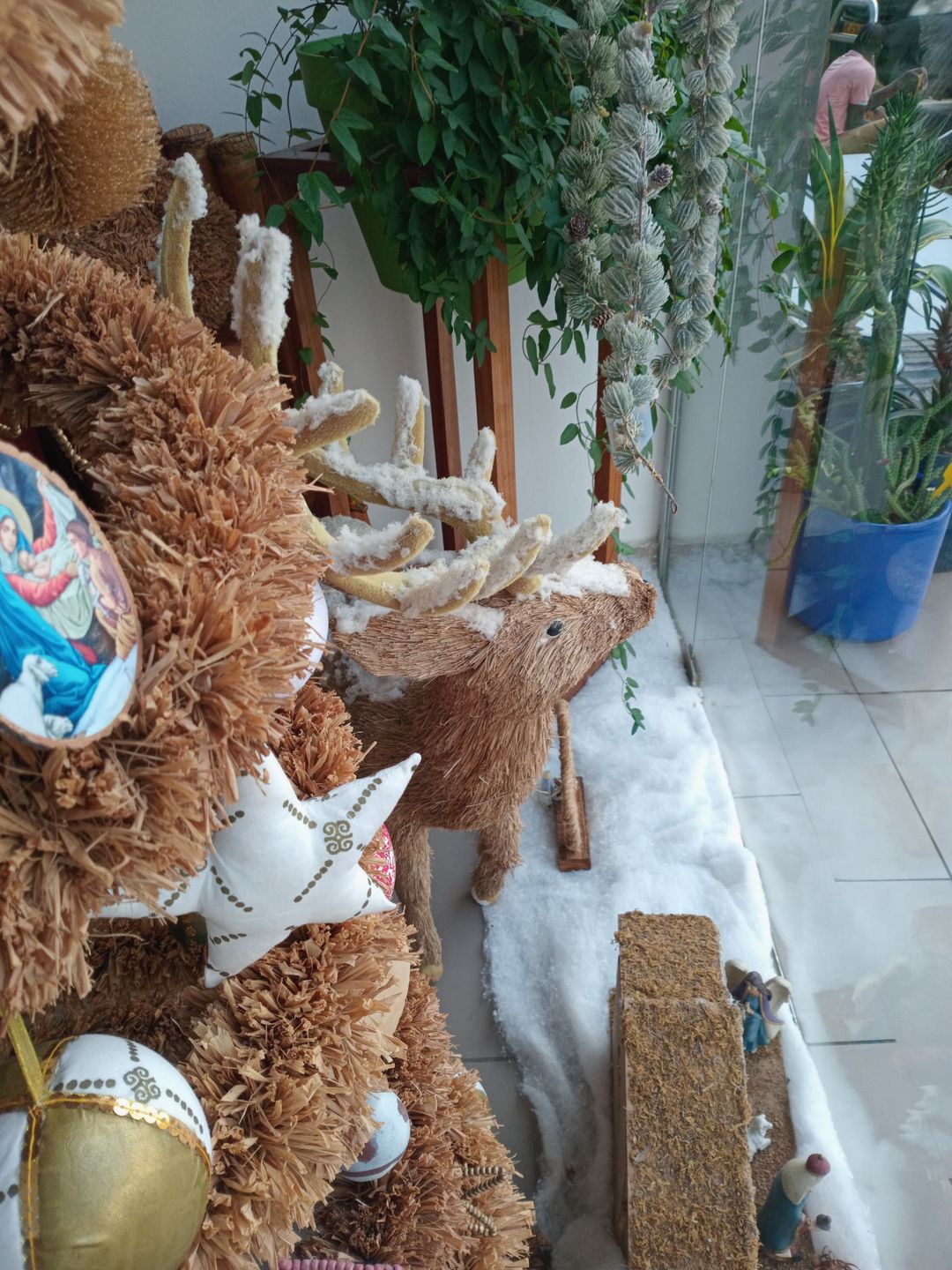 🦌 Renne de Noël en Raphia – Artisanat Naturel du Gabon