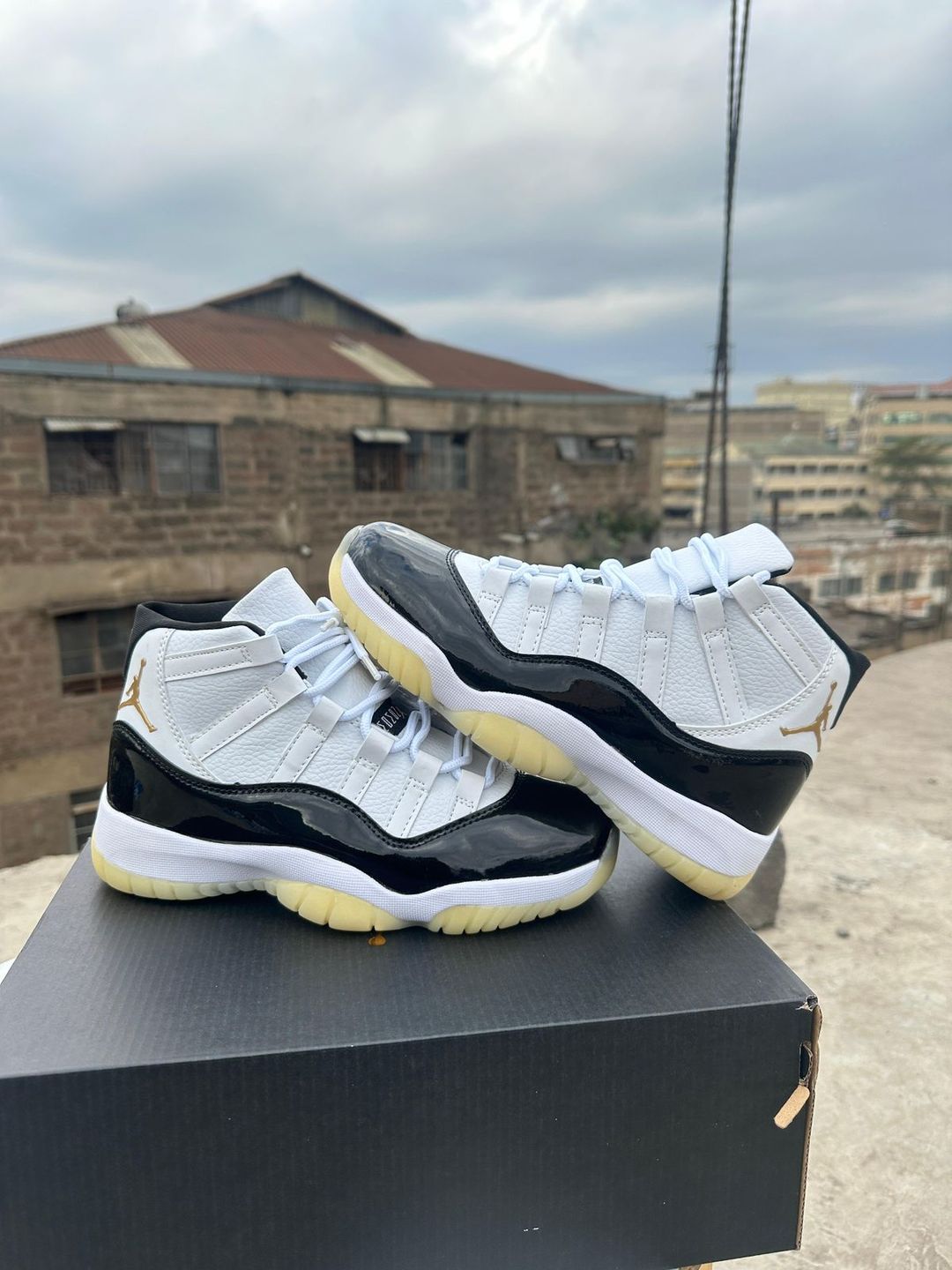 Jordan 11, 