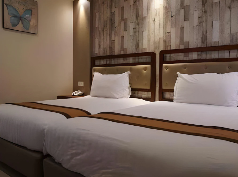 Superior Twin Room
