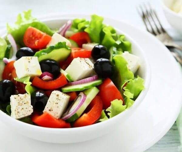 Salată bulgărească