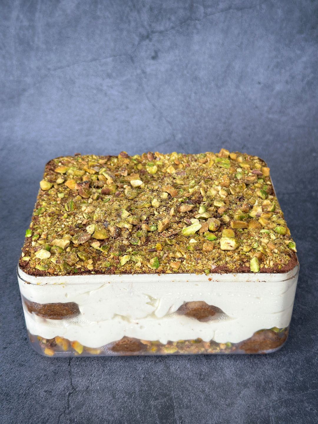 Pistachio Tiramisu Box Cake 