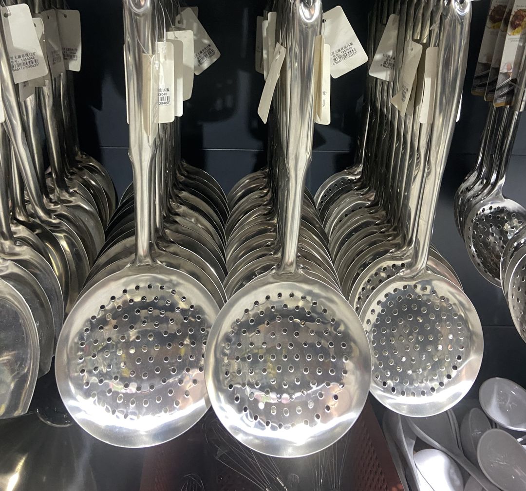 Cuillère Passoire Inox – Résistante et Pratique