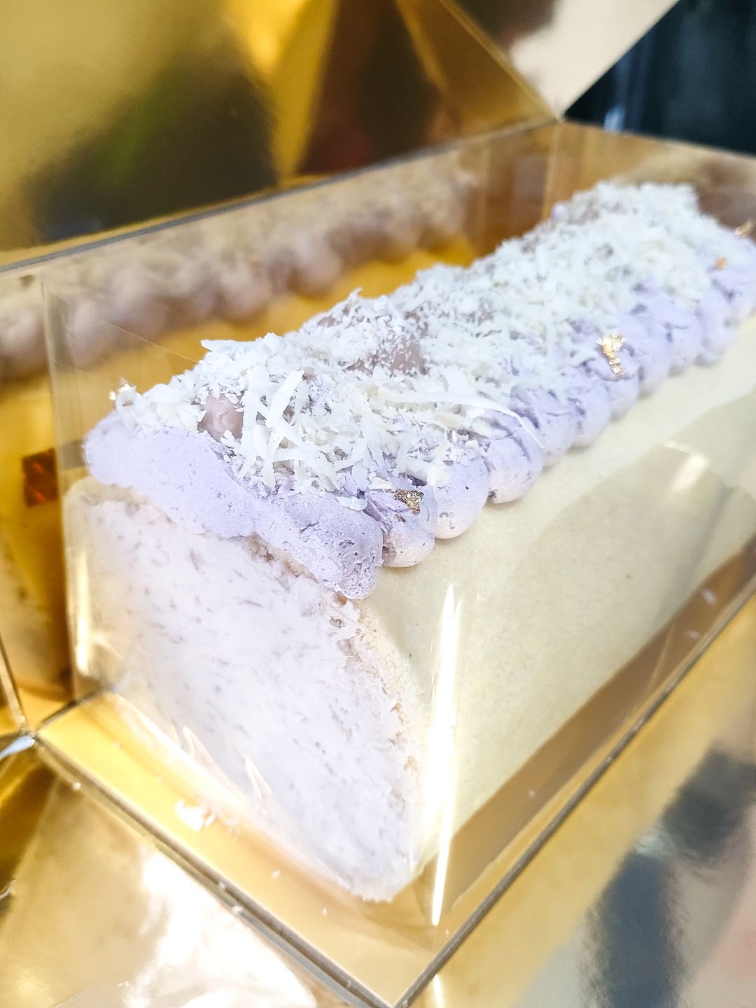 Very Orh Nee Soufflé Roll