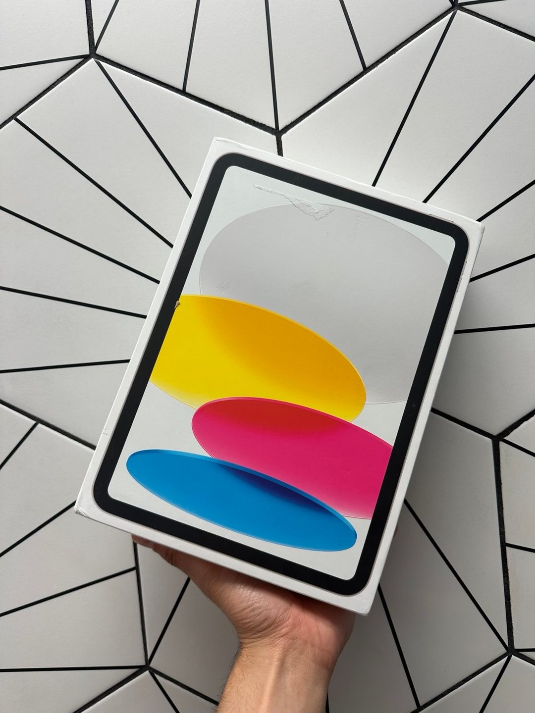 iPad 10th Gen 256GB Silver With Apple Care For A Full Year