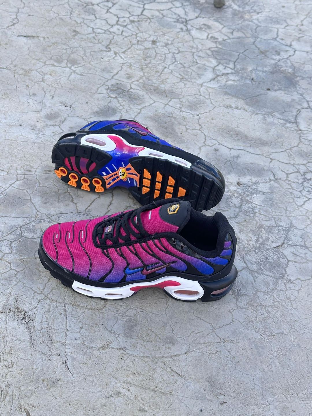 Nike airmax tn x FCB