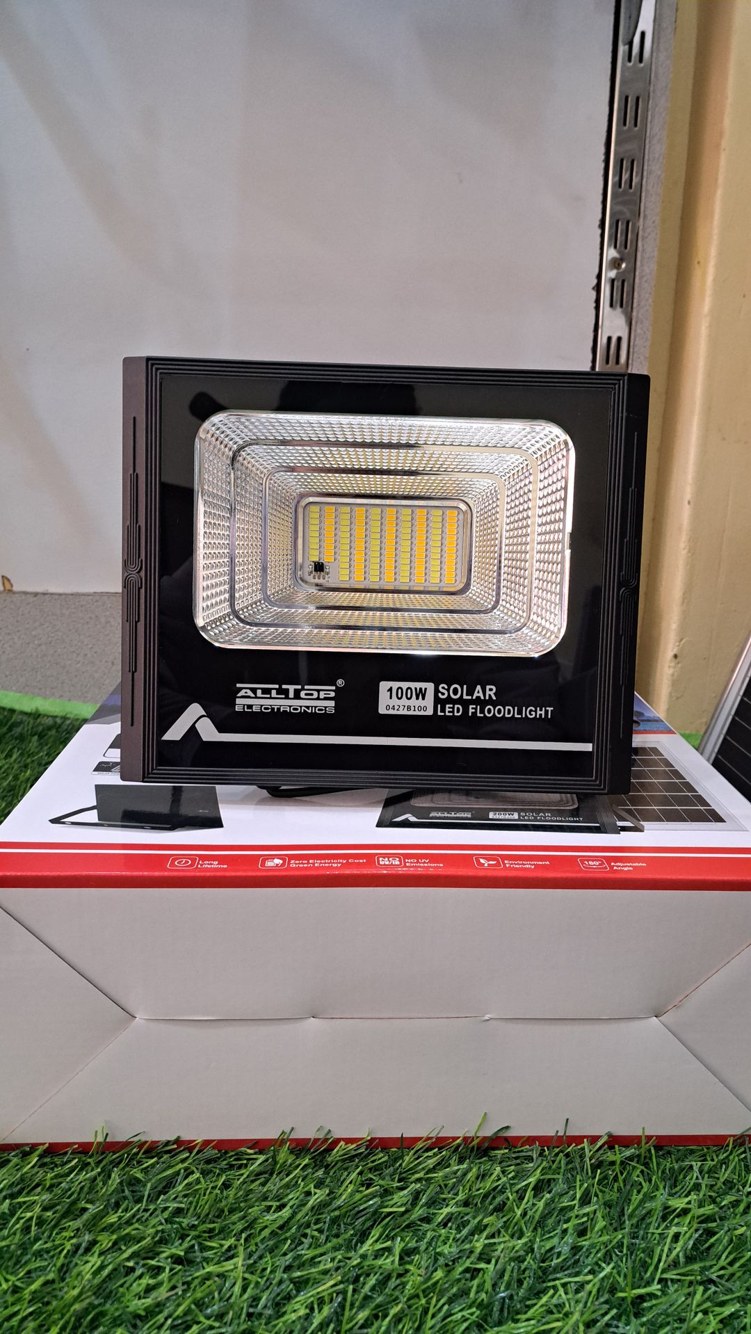 100W Solar Floodlight