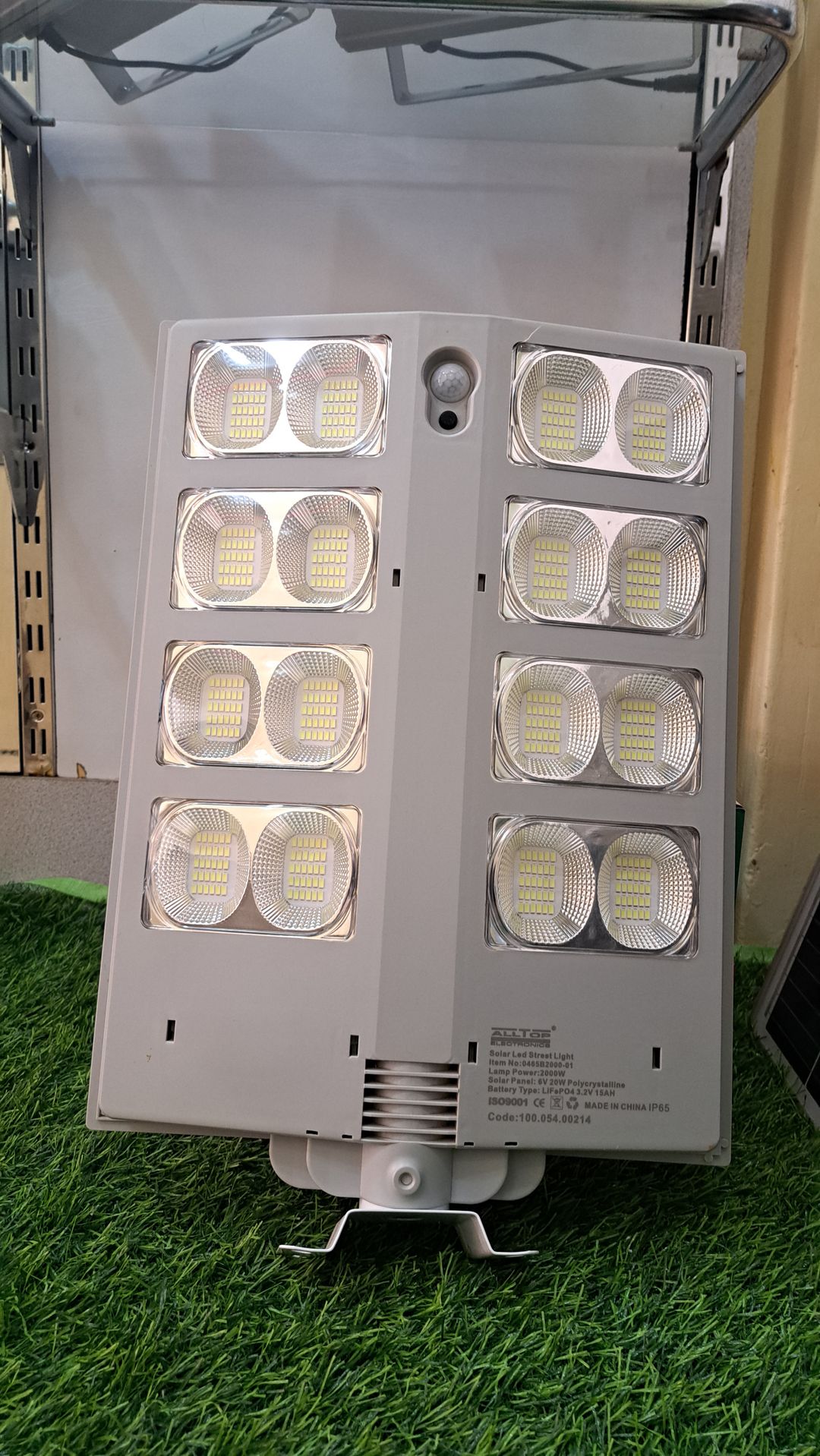 2000W Solar LED Street Light     