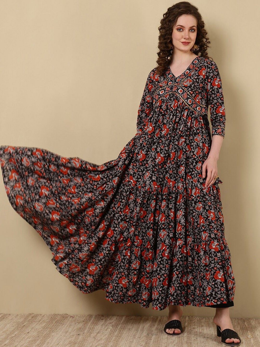 Women Ethnic Motifs Work Floral Anarkali Dress