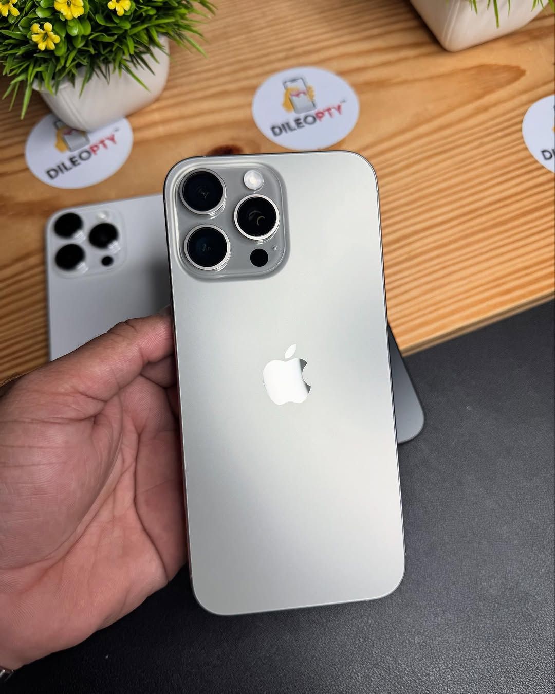 iPhone 15 pro max 512GB