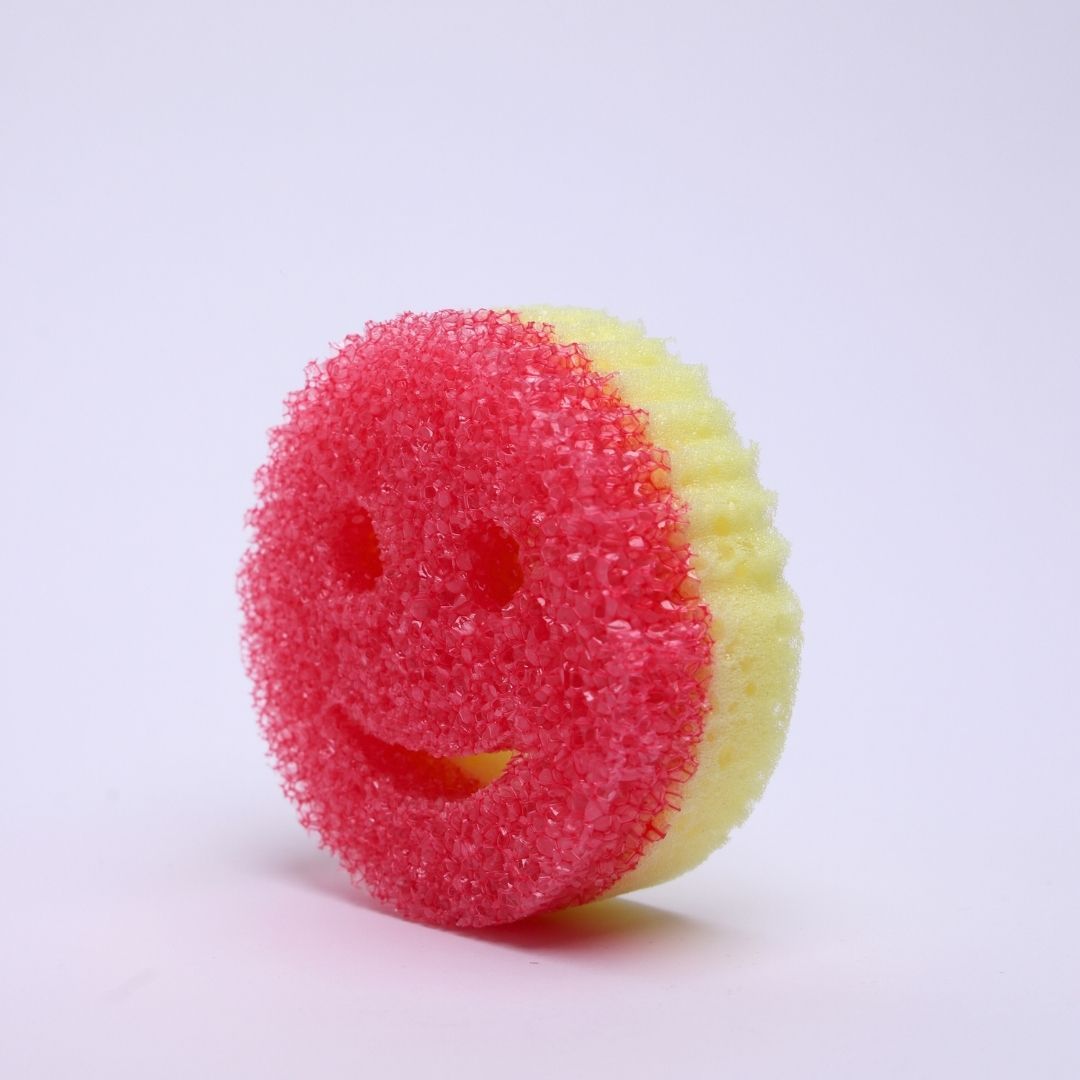 Smiley Sponge – The Fusion | سمايلي سبونج – ليفة ناعمة وخشنة بقطعة وحدة