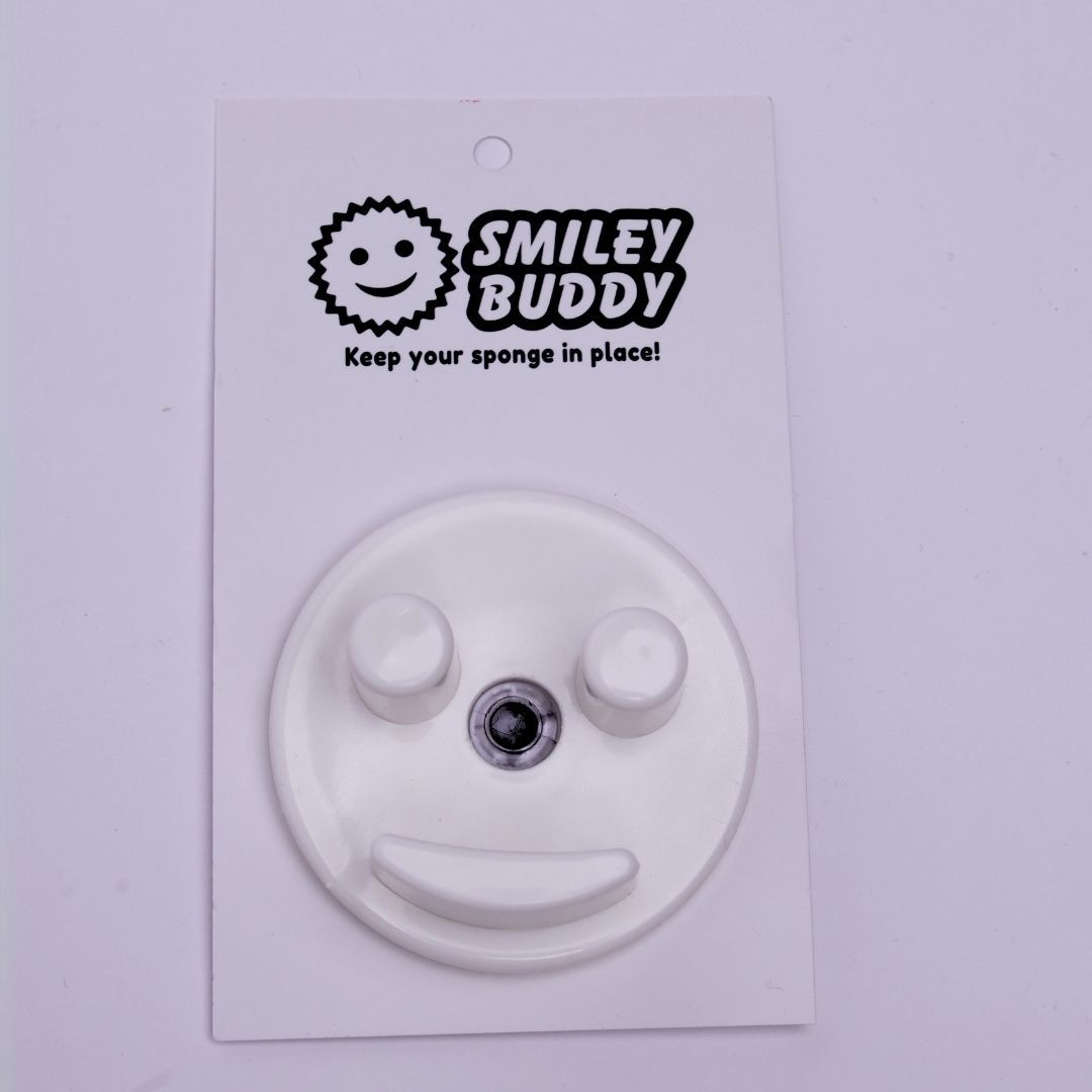 Smiley Buddy – The Holder | سمايلي بَدي – تعليقة اللّيف 