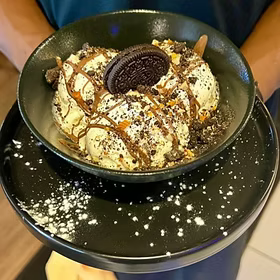 Vanilla Ice Cream & Decadent Chocolate Sauce 