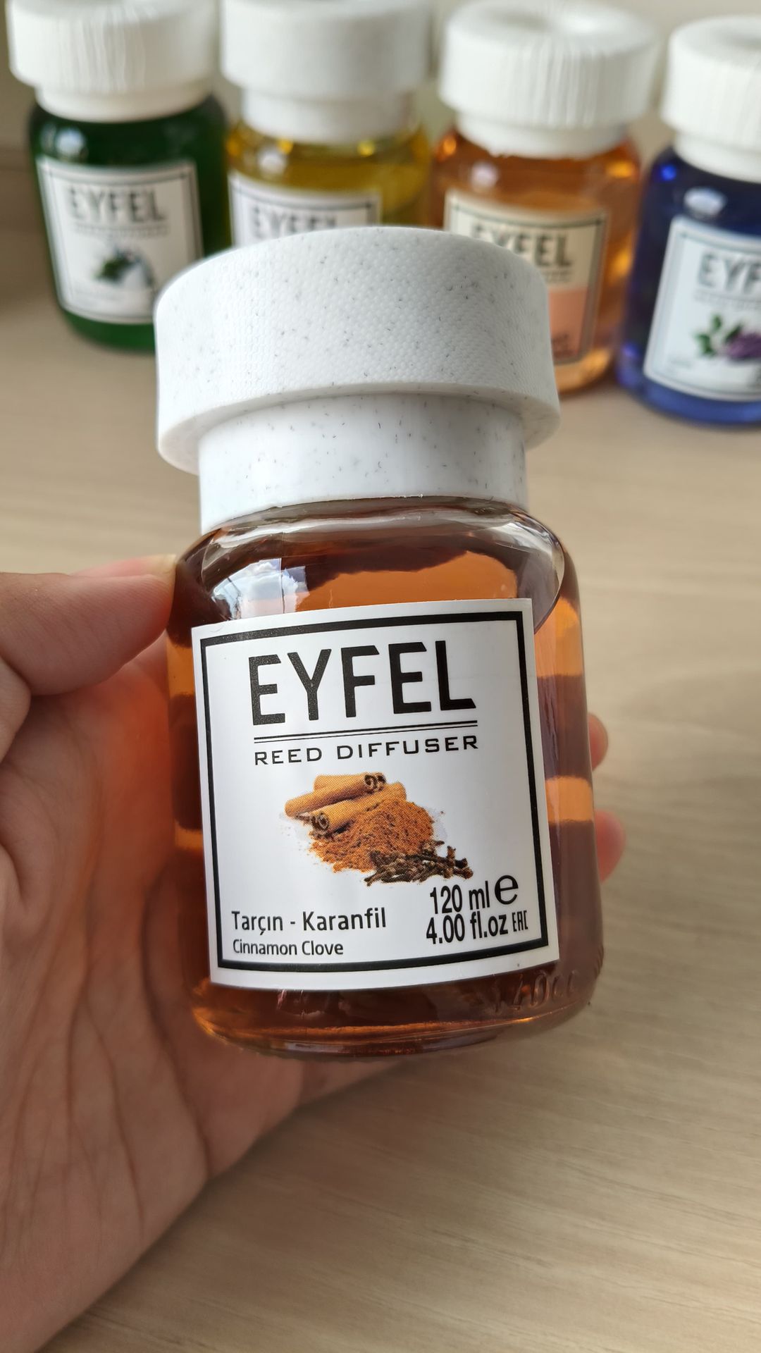 Eyfel Reed Diffuser - Cinnamon Clove