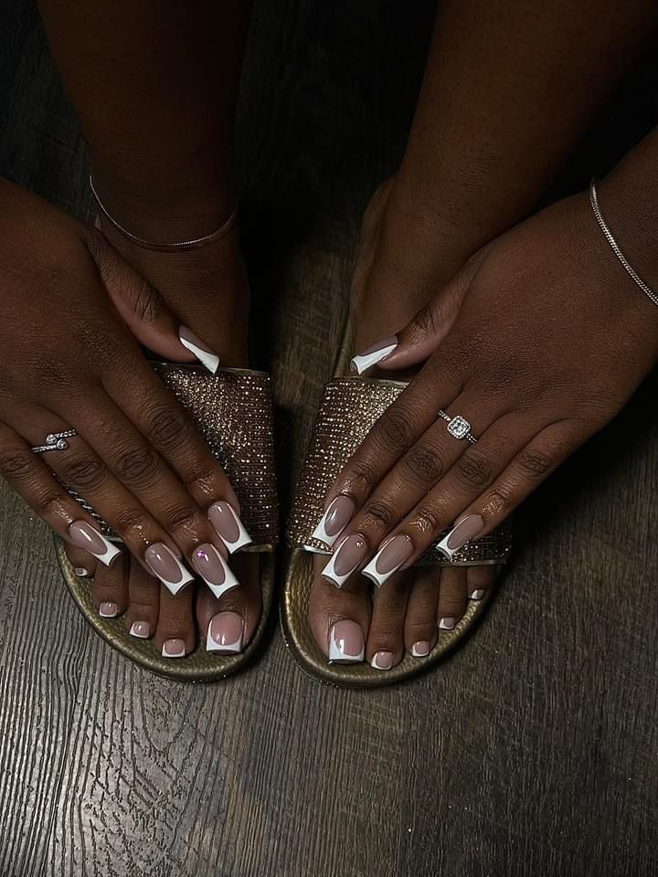 Manicure & pedicure simple