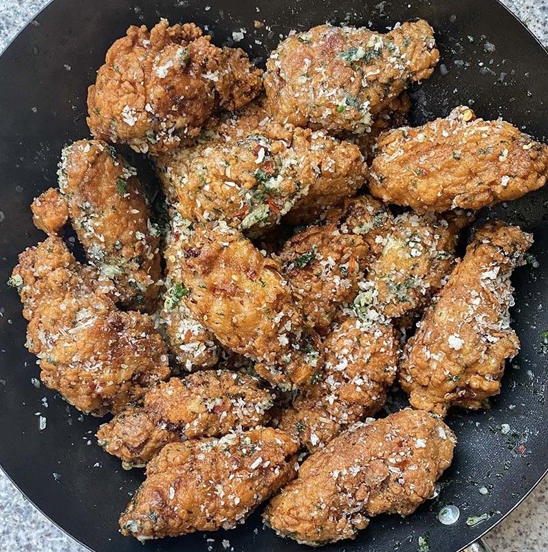 Garlic Parmesan Wings (6)