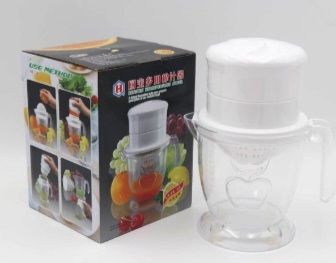 Manual juicer 