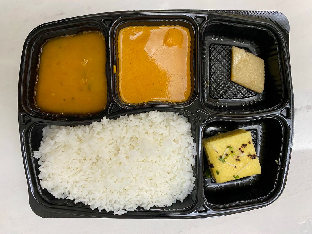 Paneer Dinner set (v)