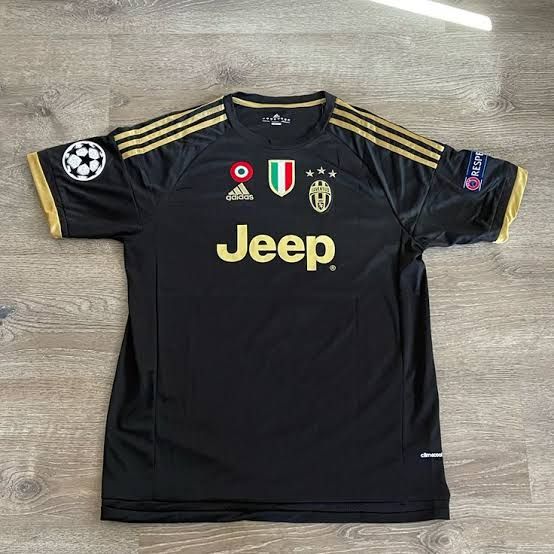 Juventus 2015/16 Third Shirt (black)