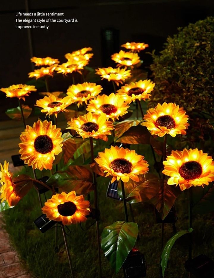 Garden solar powered flowers 