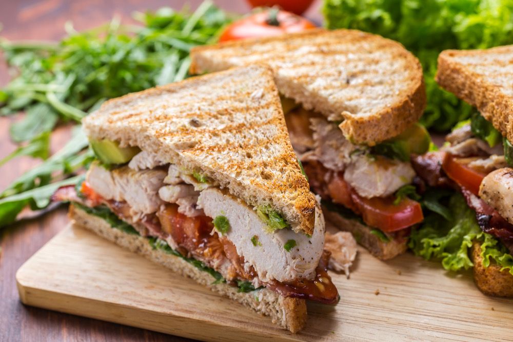 Toasted bred with salad