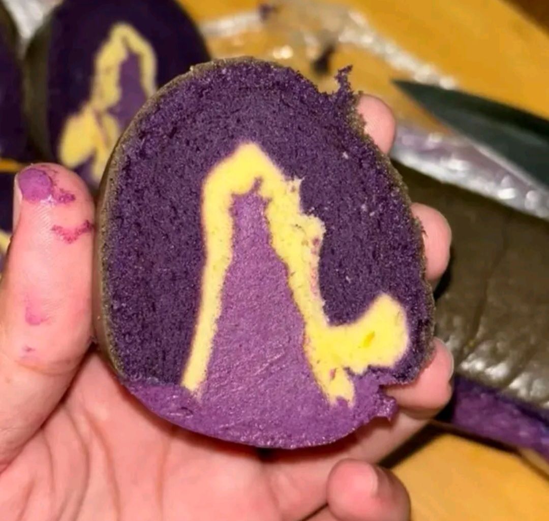 Kek Tapak Kuda 10" (Yum Taro)