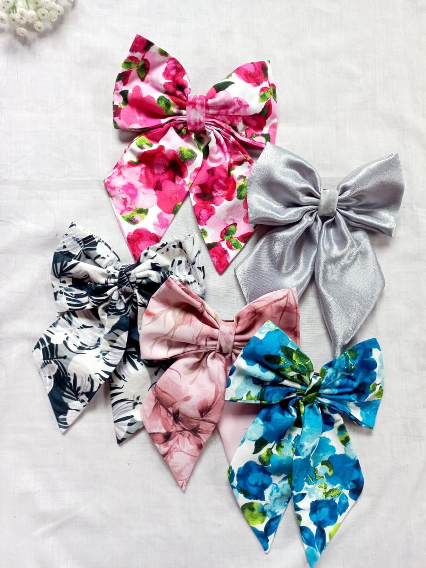 🎀 Twinkle Bow – Floral Cotton