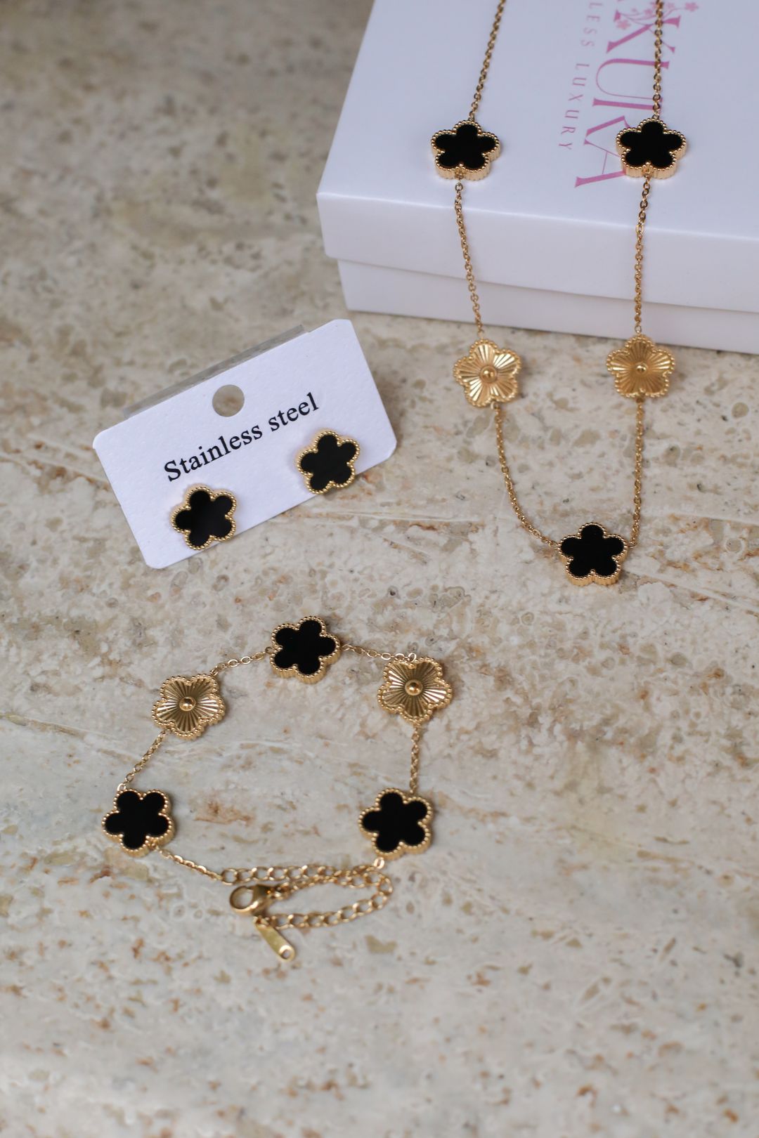 ZAKURA Set Black & Gold