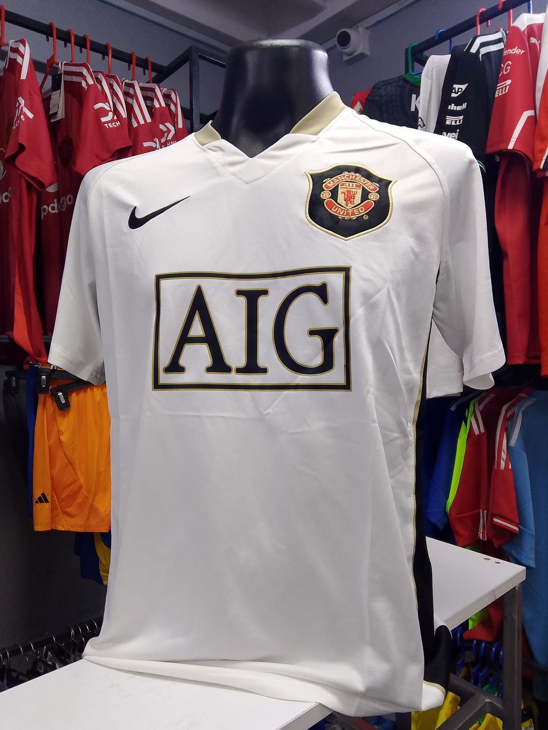 Man U 06/07 away kit