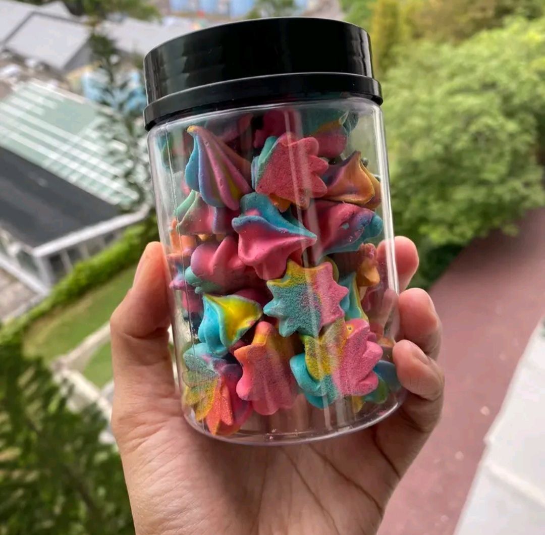 Meringue Kisses (35-40 Pieces)
