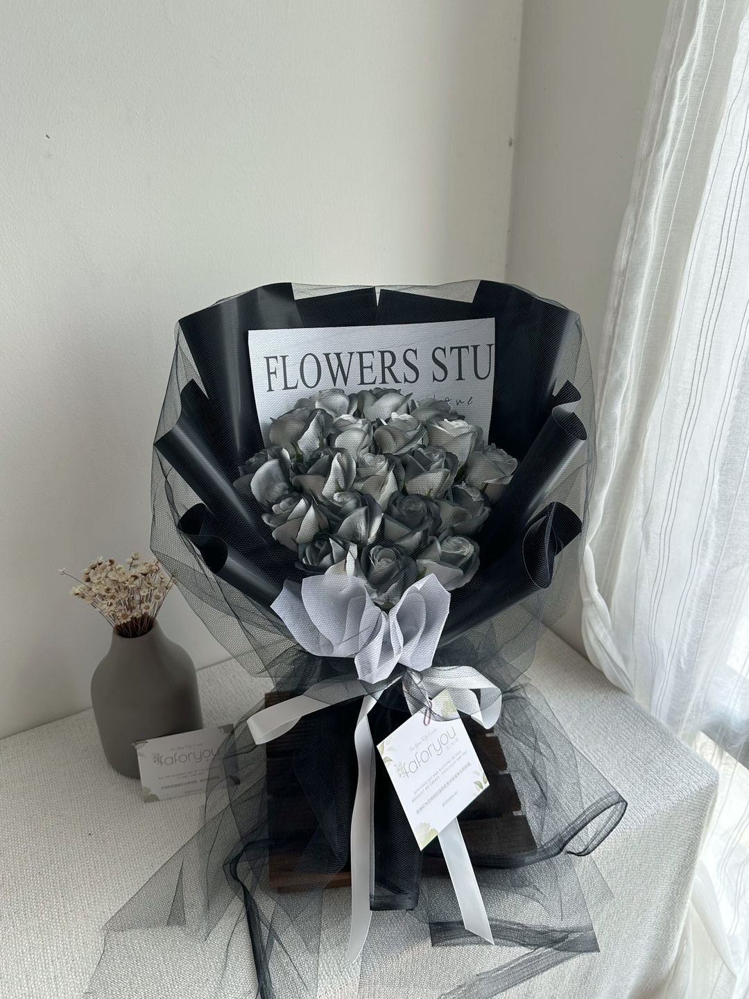 19 Stalk Soap Rose Bouquet｜ 19朵香皂玫瑰网纱花束  