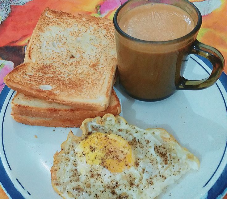 Bread & Egg with Tea