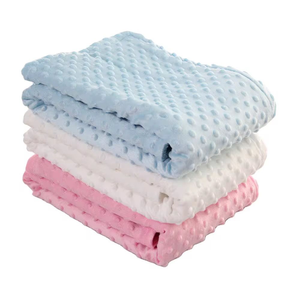 Couverture Polaire Bébé – Ultra Douce à Pois Minky_article_N°:AHB_0019