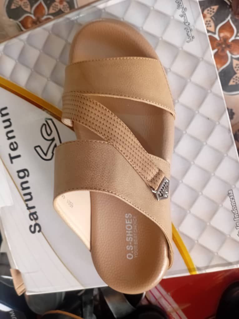 Shoes men and women 
