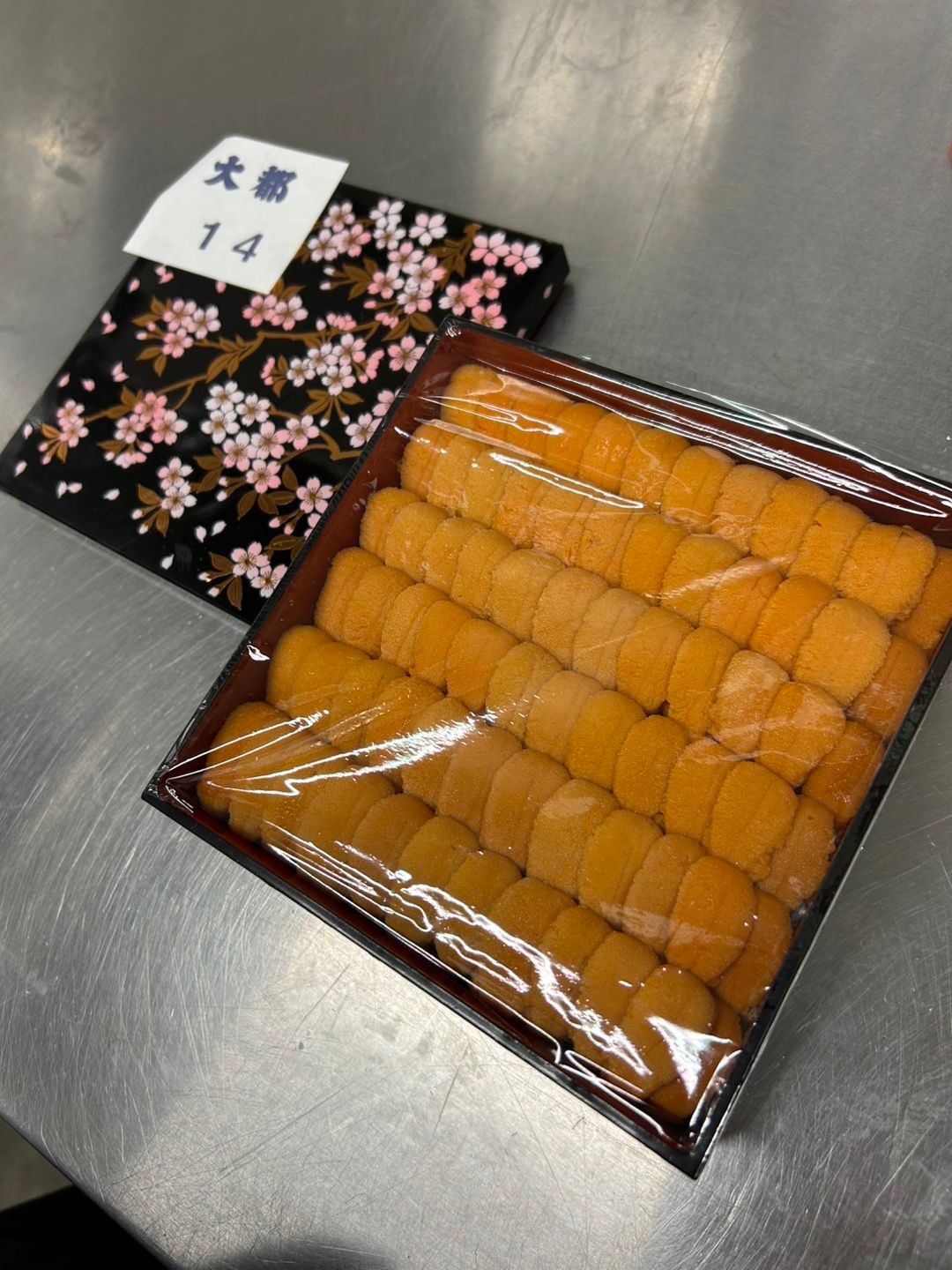 (Farmed Uni, 養殖) 250g 'Sakura 桜箱' Bafun Uni