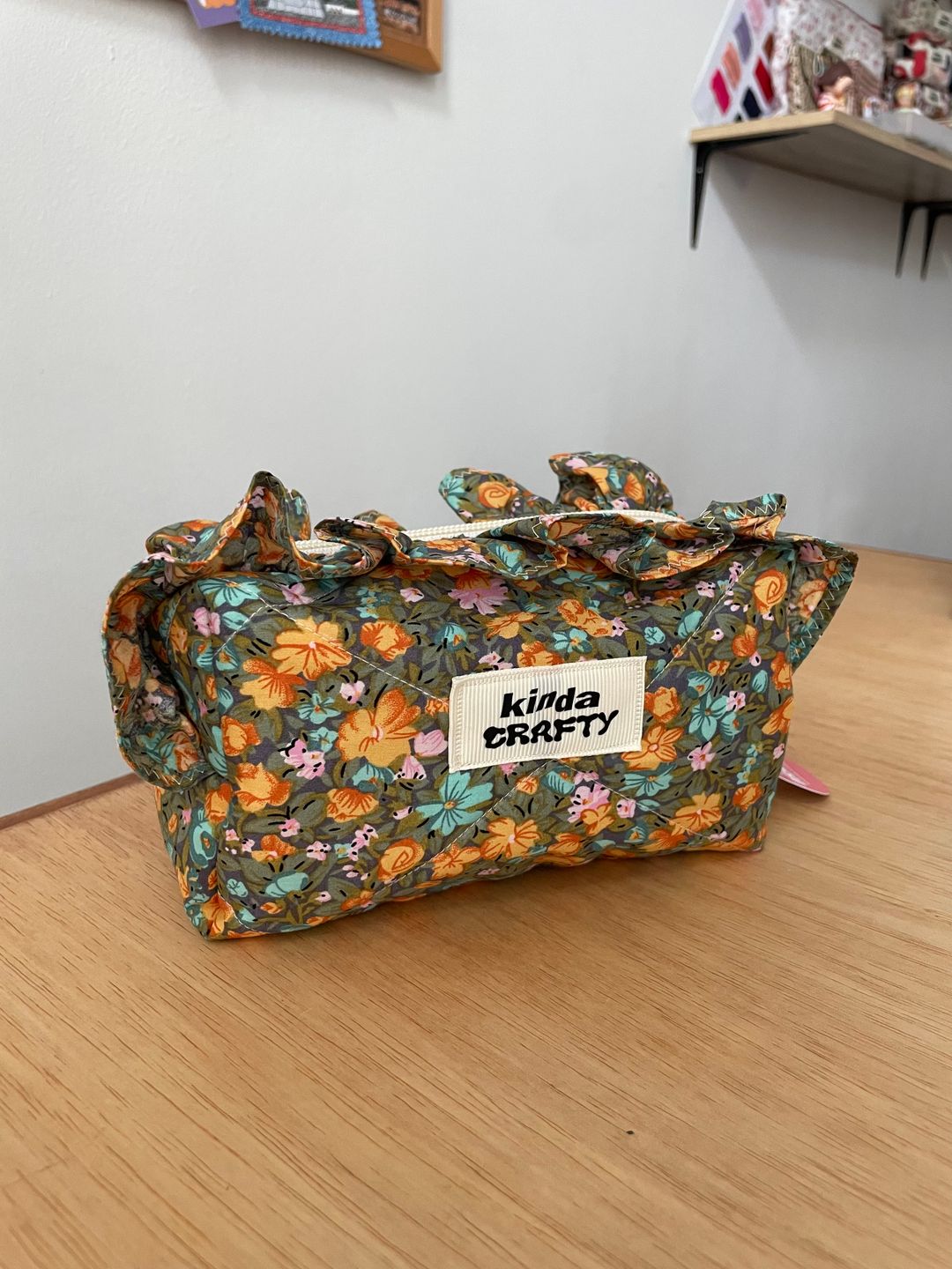 G44 - Kinda Boxy Bag with Ruffles, Standard