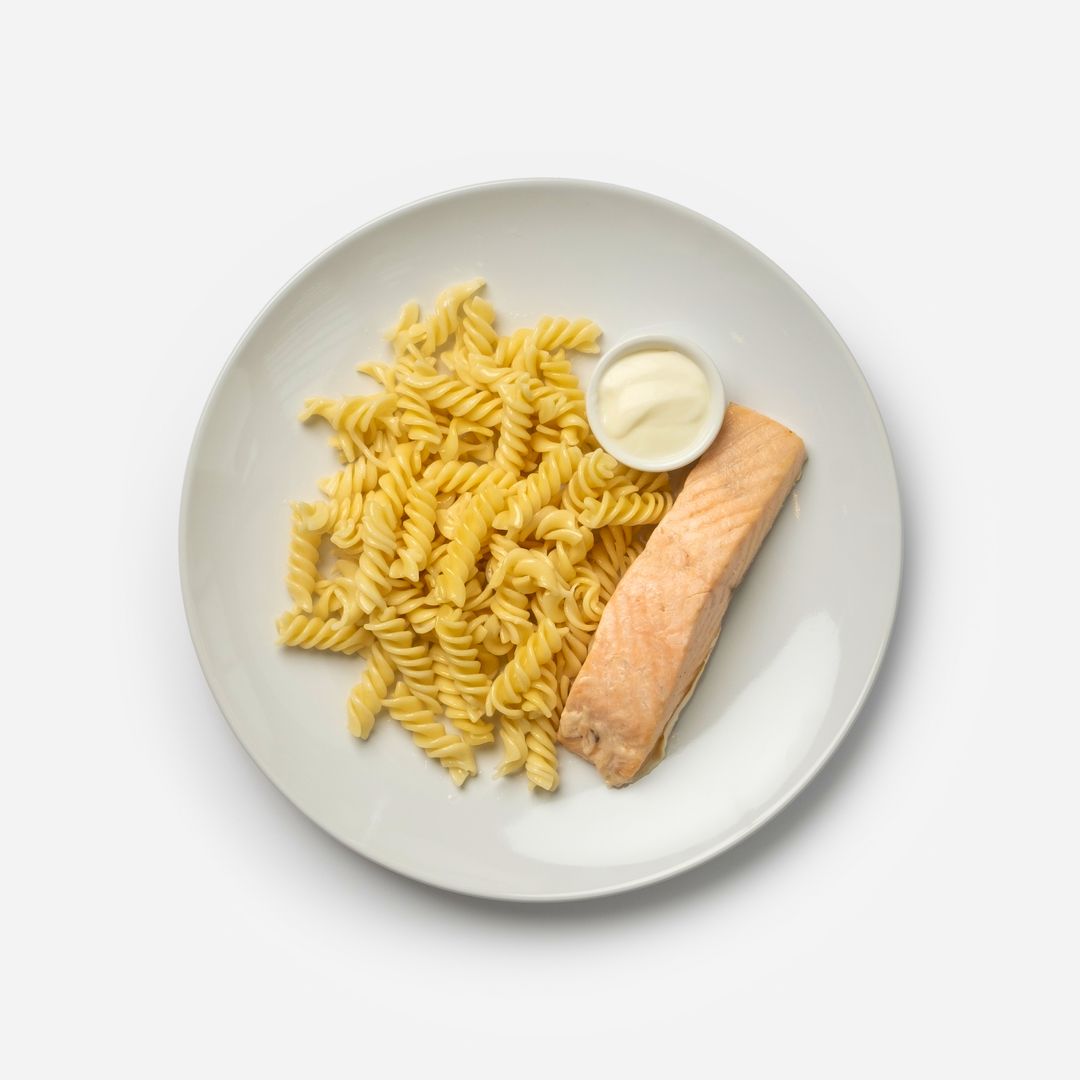 Roots Penne with Salmon in Creamy Sauce 300g