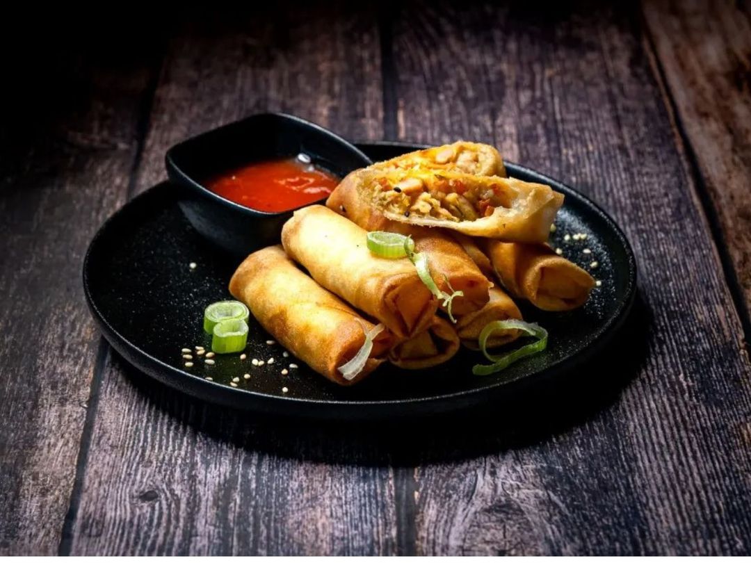 Vegetable Spring Rolls (5pcs)🥢 (Halal) ✨