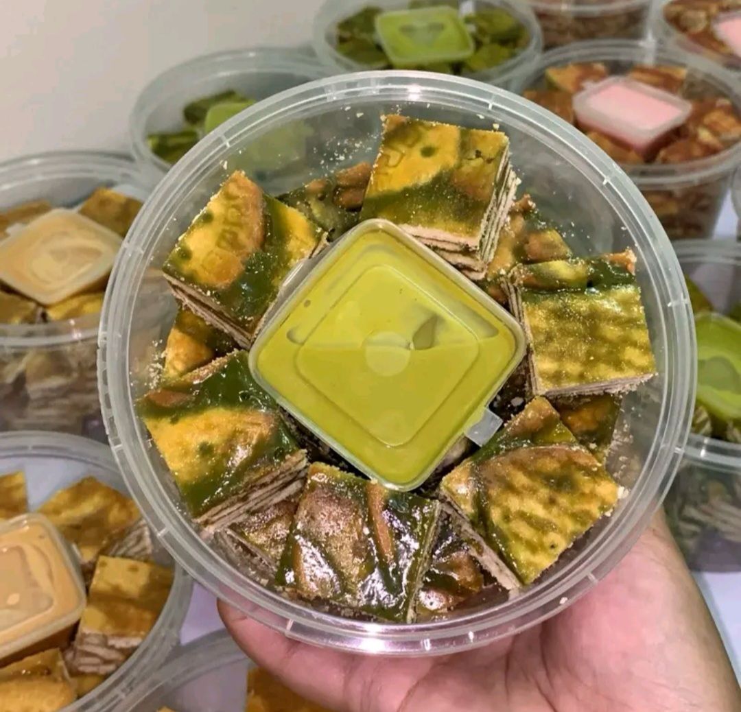 Kek Batik Dip (Bite Size)