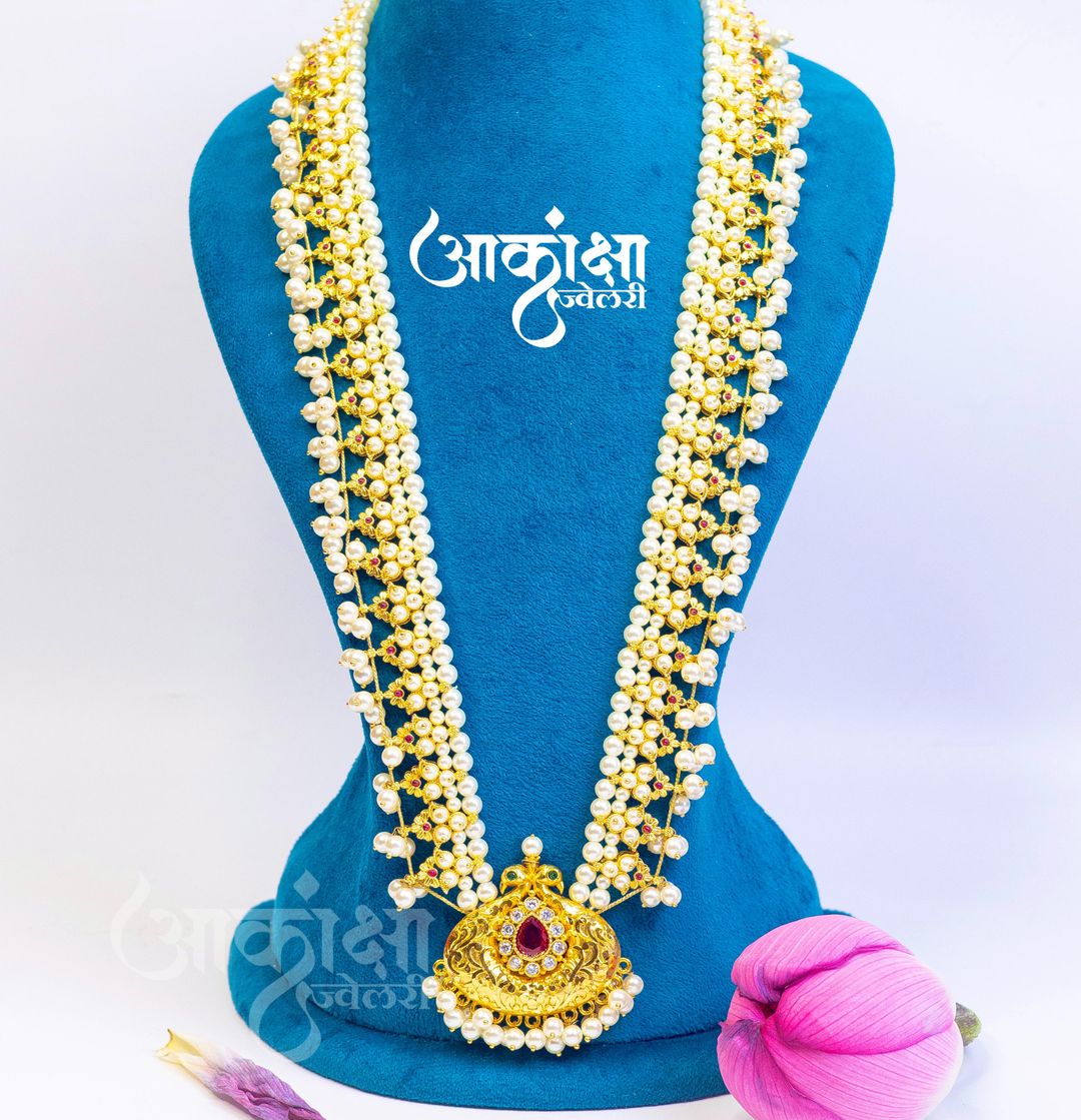 Shwetaragini Moti Kolhapuri Saaj