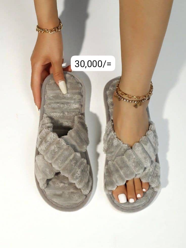 Indoor slippers