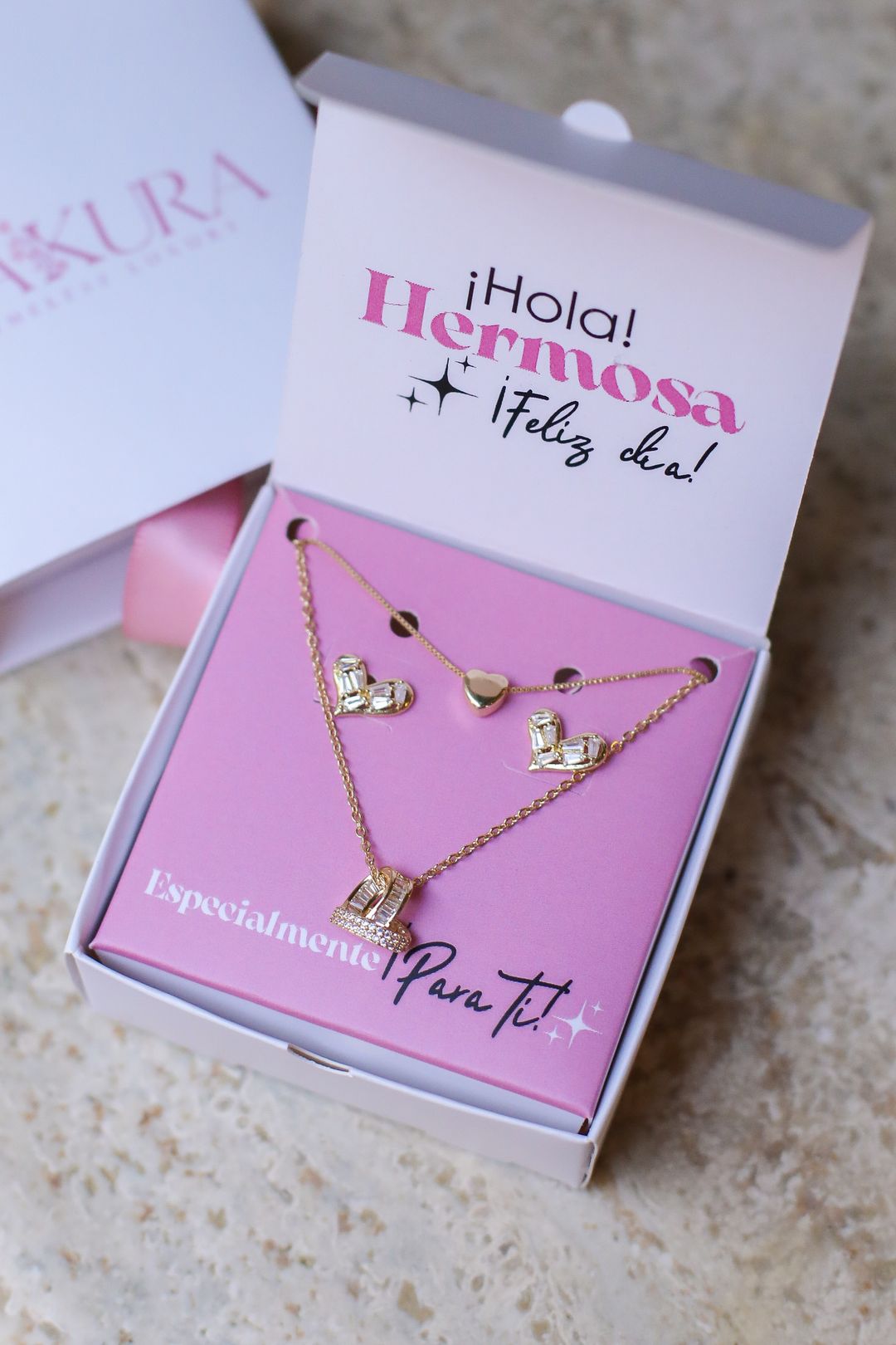 Set Collar Corazon Bagette Shine & aretes 