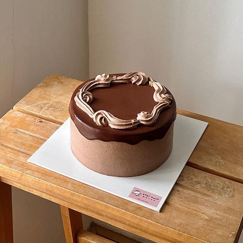 pure chocolate cake