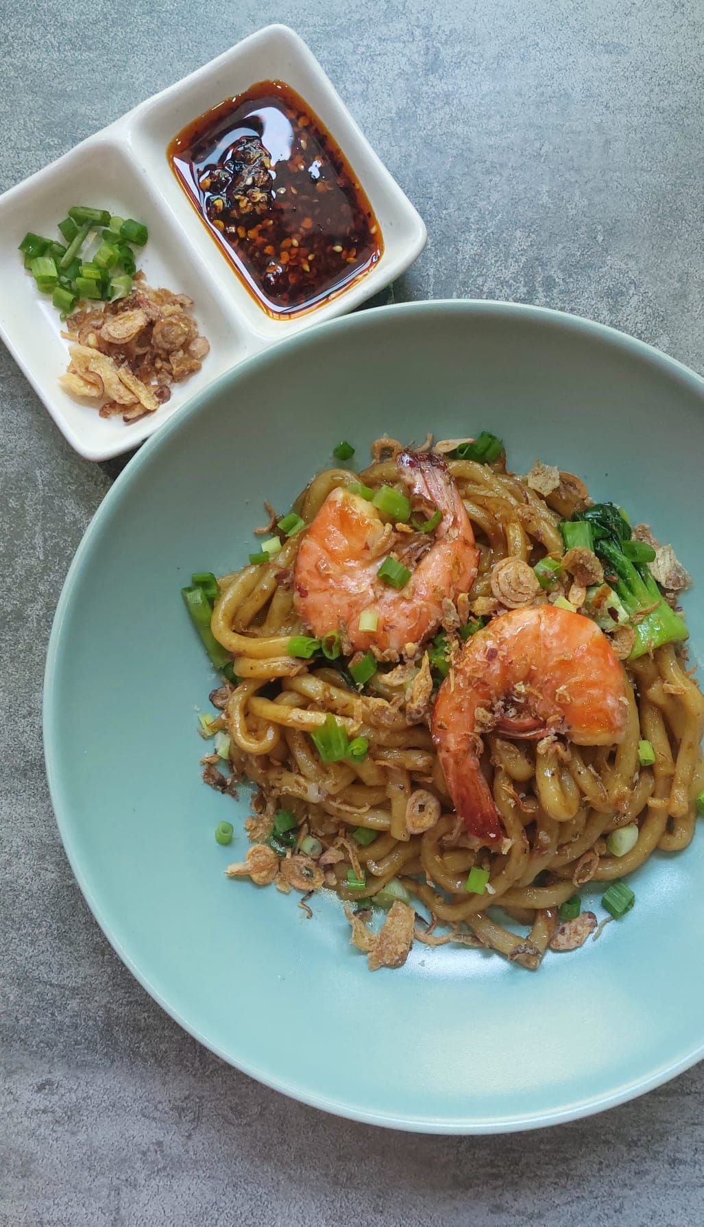 Fried Udon with prawns