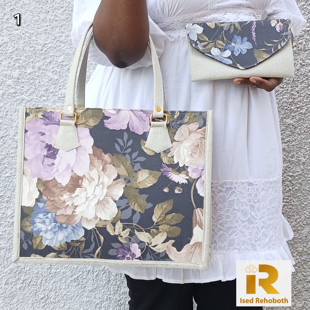 GRAND SAC EN TISSUS AVEC PORTE-MONNAIE 