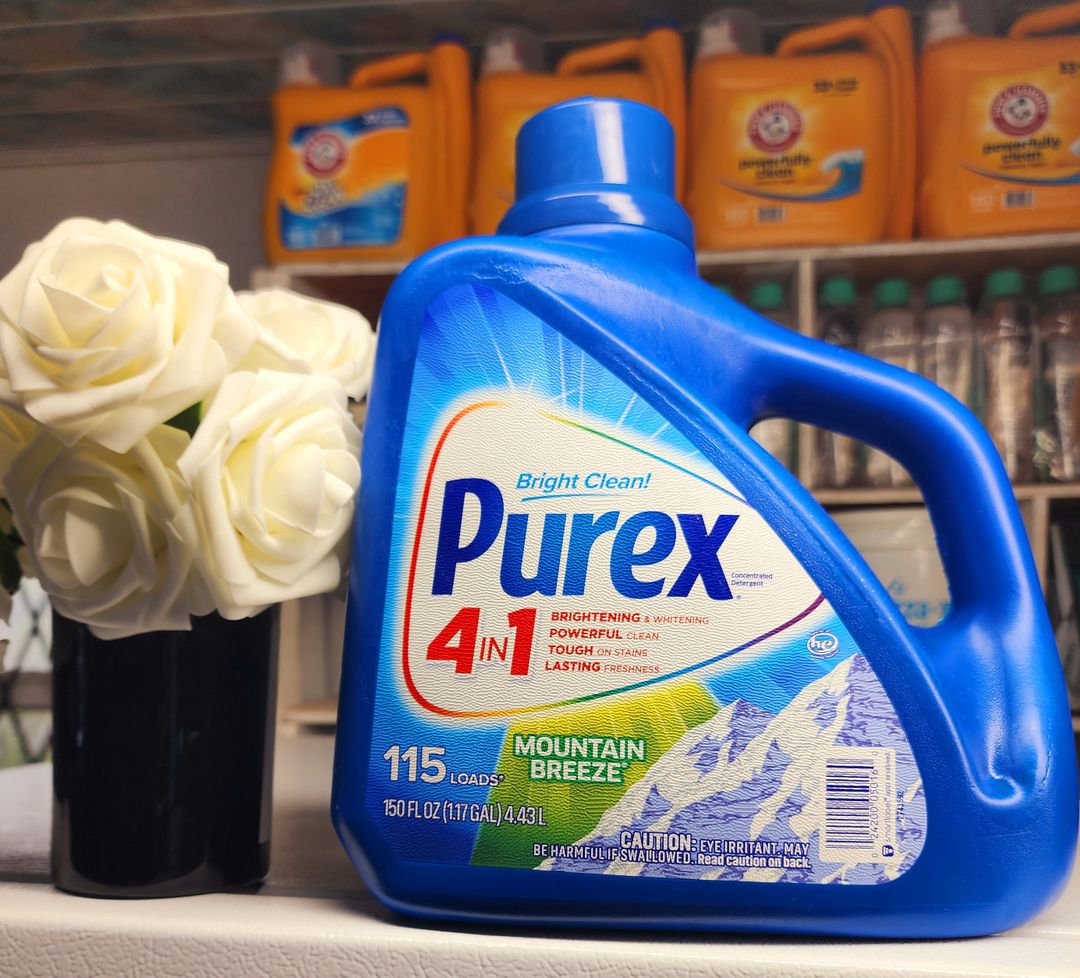 Purex 115 loads mountain breeze 4 in 1 heavy duty detergent 