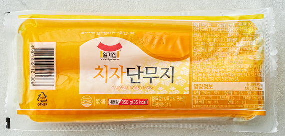 일가집 치자통단무지 350g