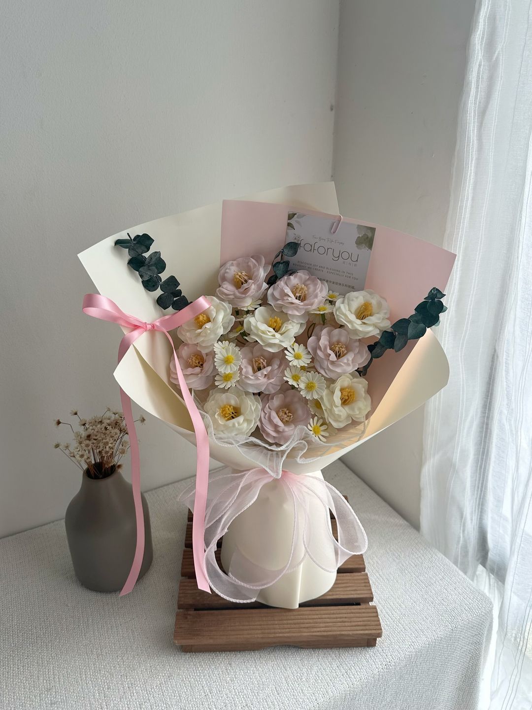 11 Stalk Soap Camellia Bouquet｜香皂山茶花花束