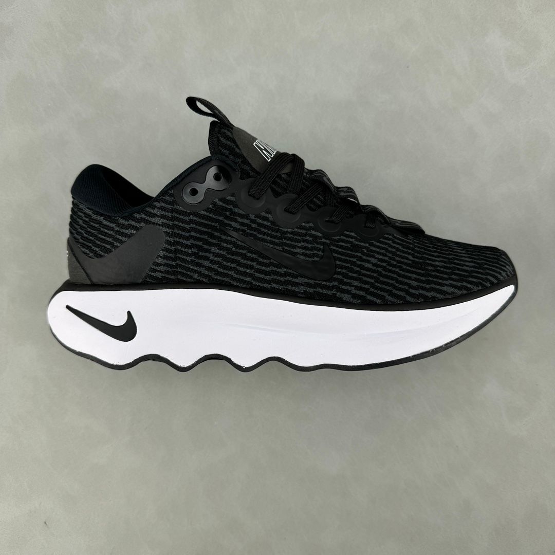 NIKE MOTIVA 