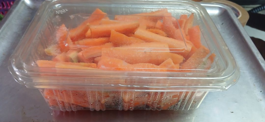 Cut carrots 