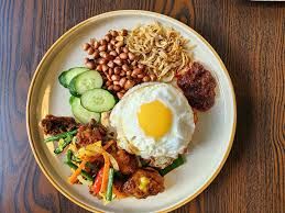 Nasi Lemak Ayam Kunyit